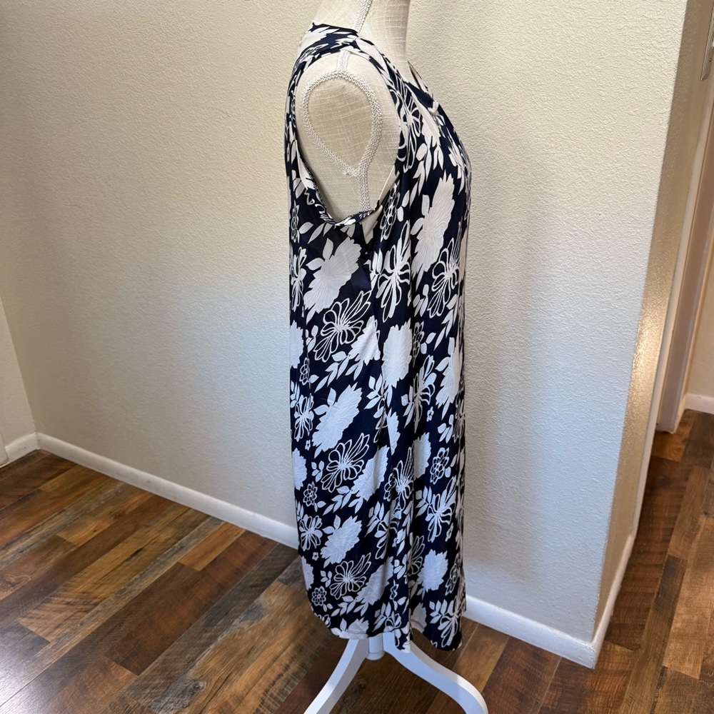 Candalite Women’s Dress - Stretch - Navy Blue & White - Floral - Size Med - Picture 5 of 13
